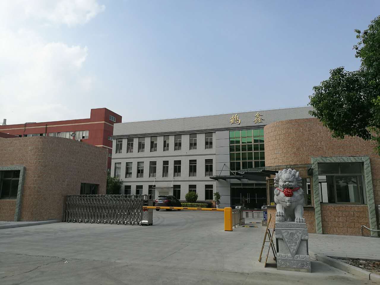 鹤鑫机械：敢于承诺,更勇于兑现承诺!